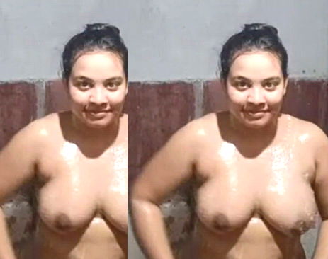 Sexy booby girl in bathroom – part1
